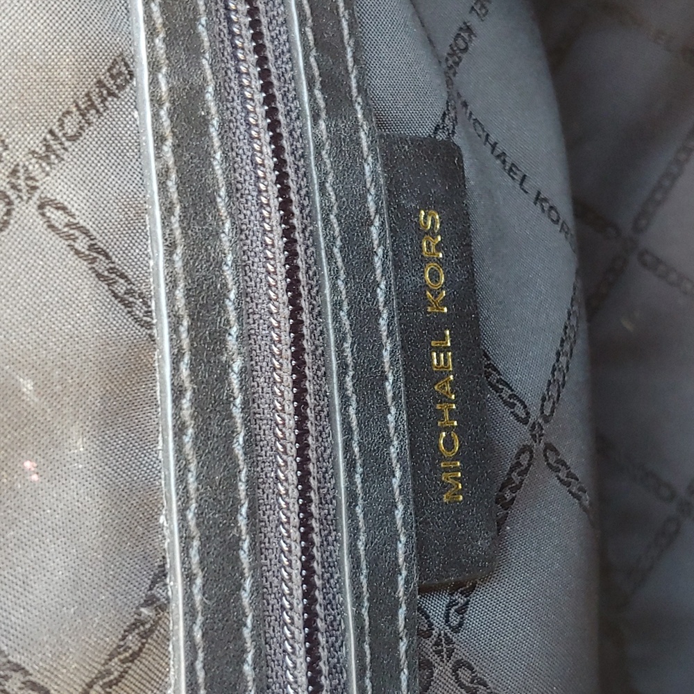 Michael Kors Black Leather Envelope Satchel Bag with Shoulder Strap - Picture 14 of 17